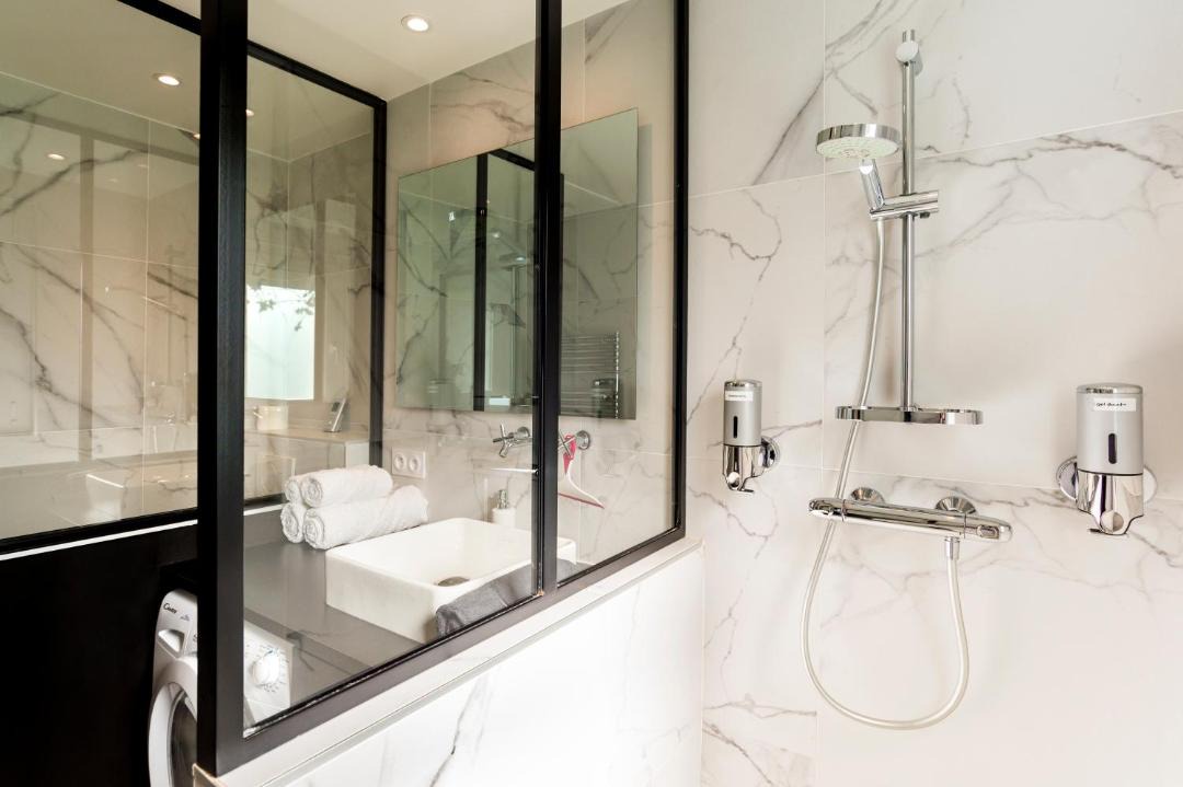 Photo of Bathroom in La Marne