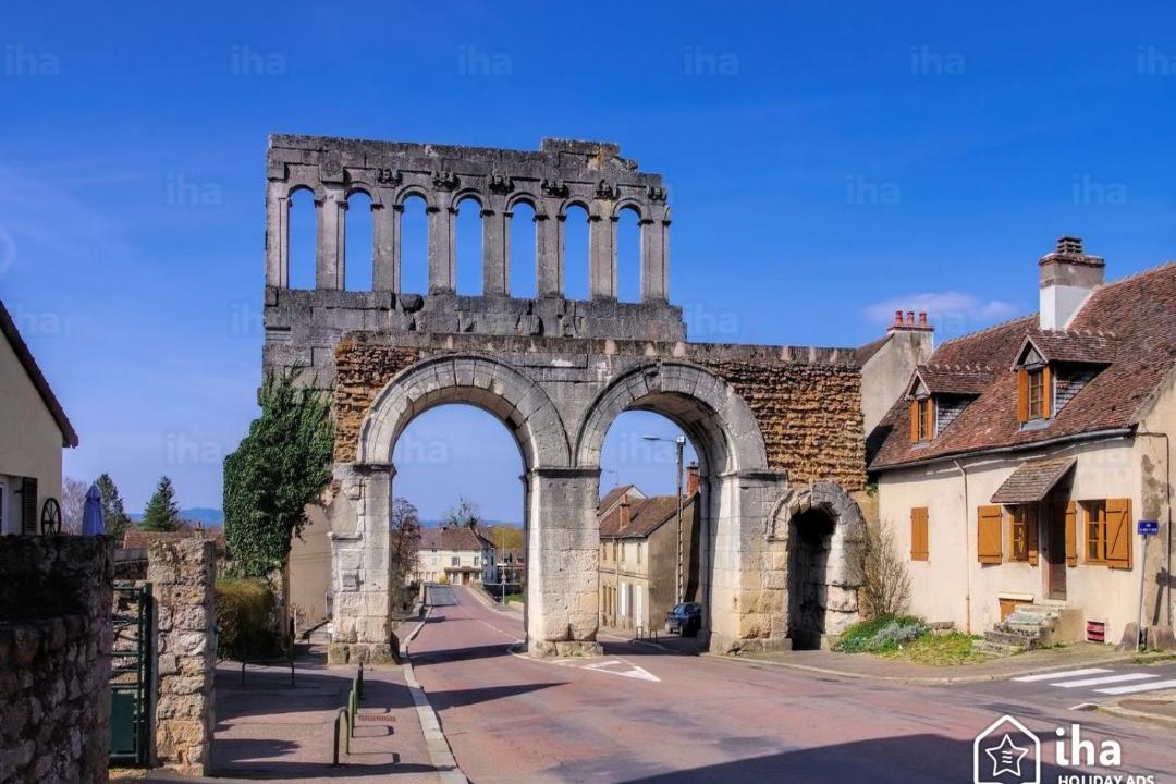 Photo of Buildings in Longecourt-les-Culetre