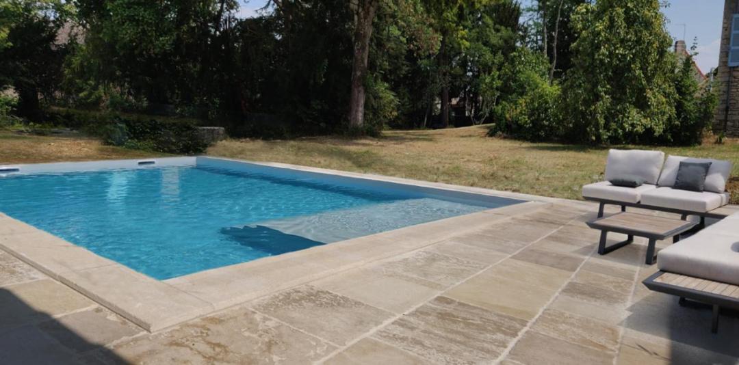 Photo of Others in Rully