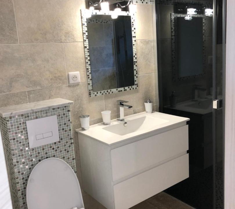 Photo of Bathroom in Guiselle