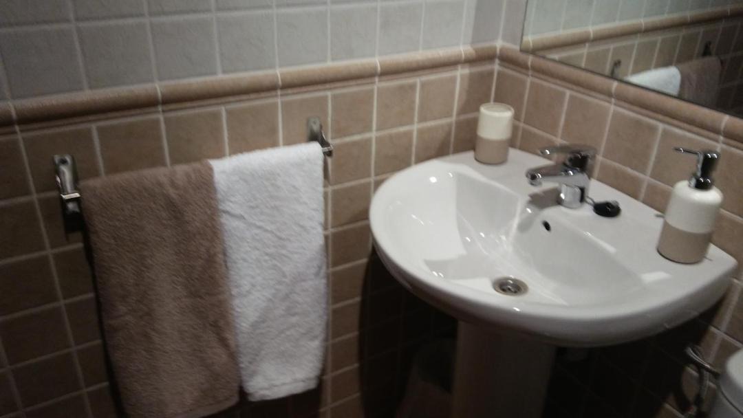 Photo of Bathroom in Botarell
