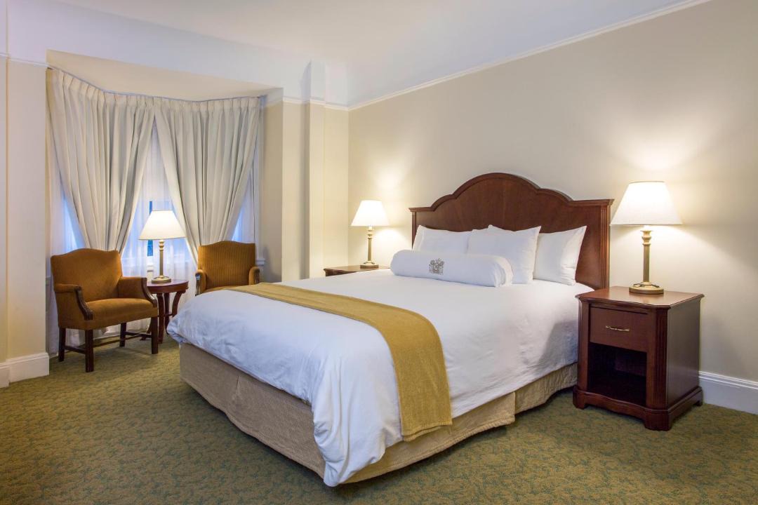 Photo of Bedroom in Theater District