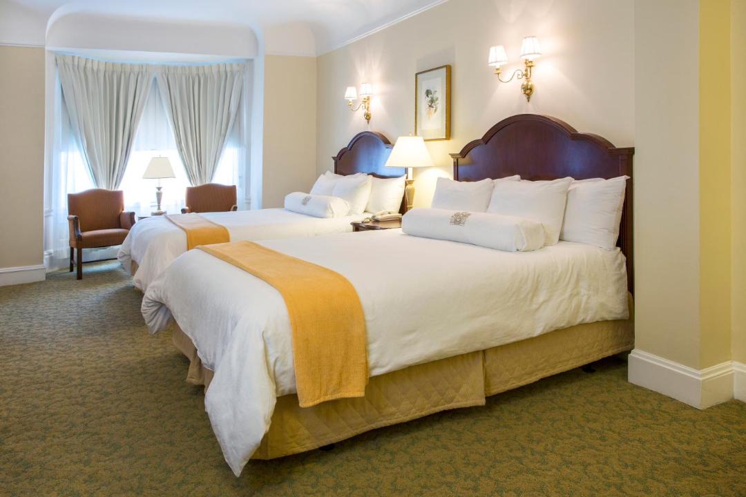 Photo of Bedroom in Theater District