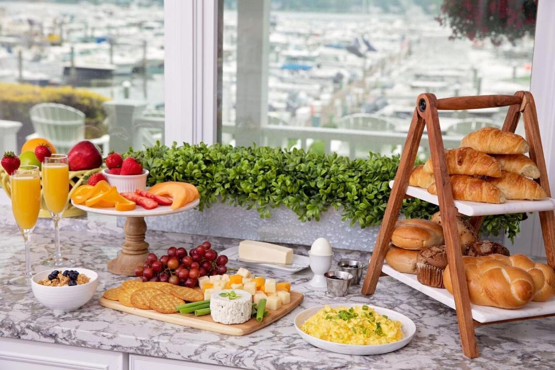 Photo of Others in Niantic