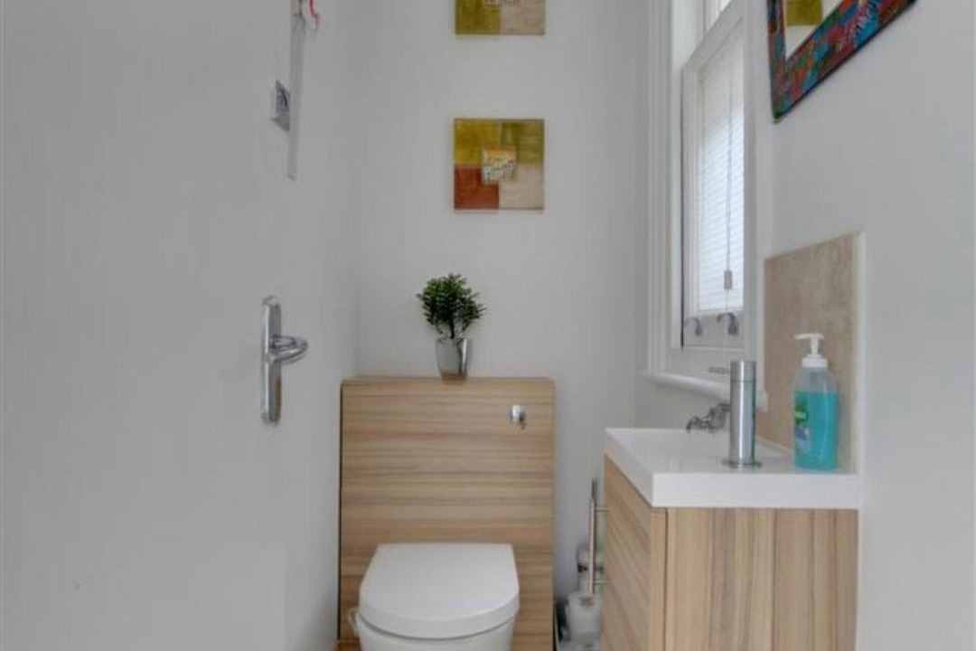Photo of Bathroom in Hythe