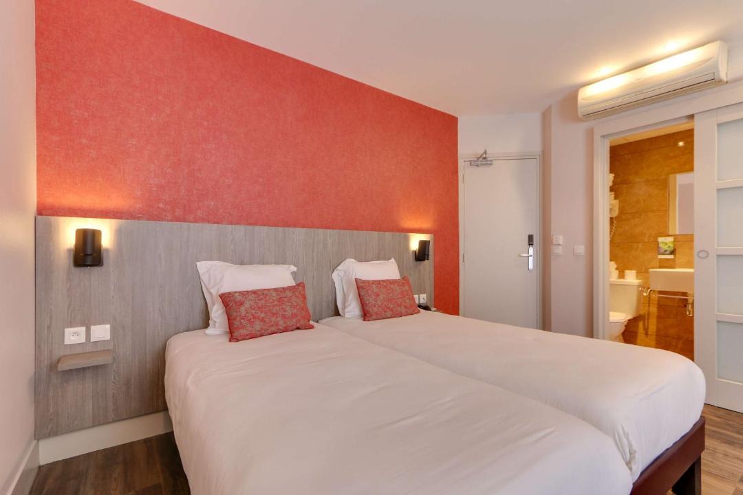 Photo of Bedroom in Saint-Vincent-de-Paul