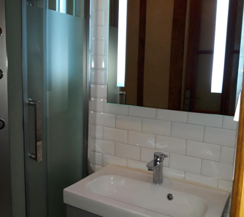Photo of Bathroom in Licques