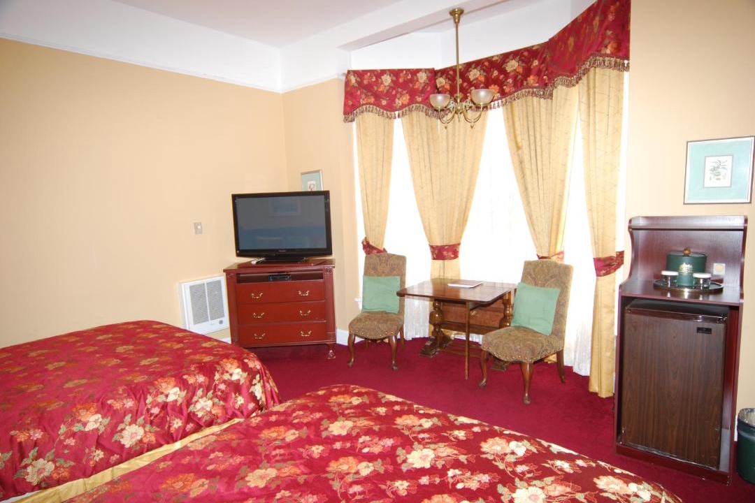 Photo of Bedroom in Lower Pacific Heights