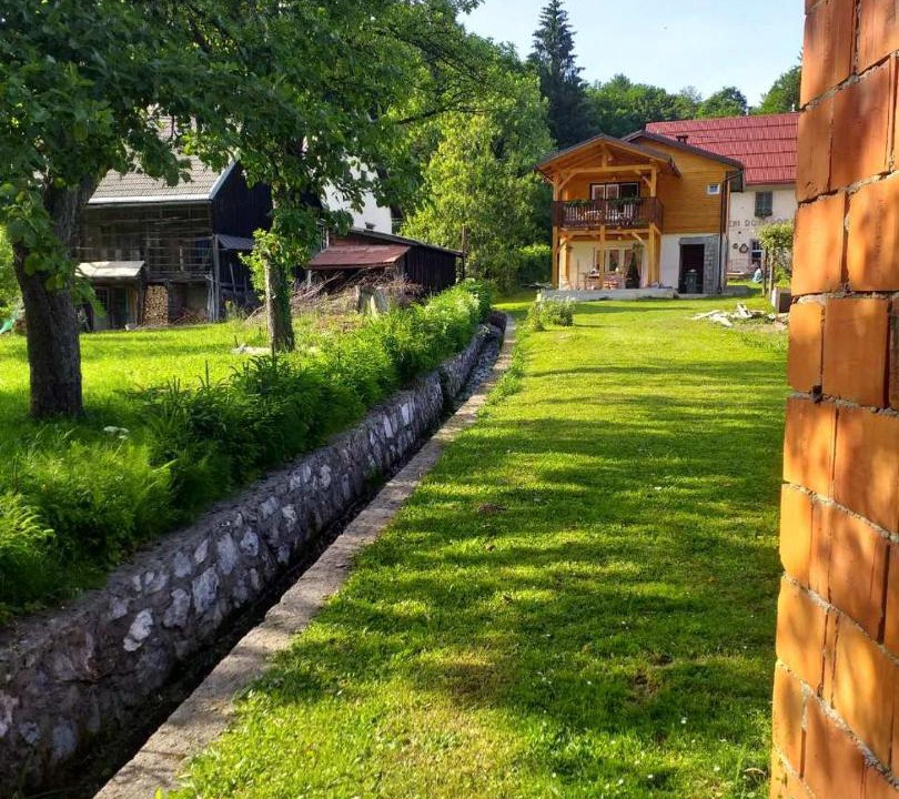 Photo of Others in Skrad