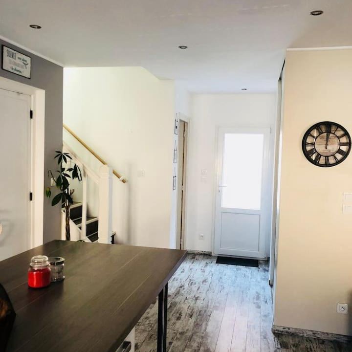 Photo of Others in Albert