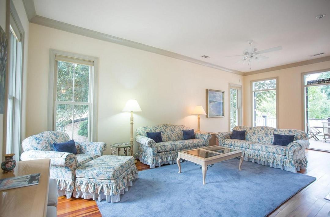 Photo of Livingroom in Historic Downtown Savannah