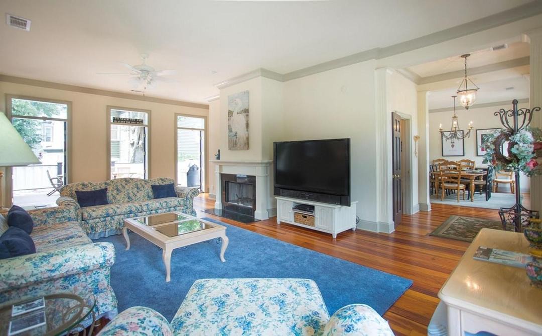 Photo of Livingroom in Historic Downtown Savannah