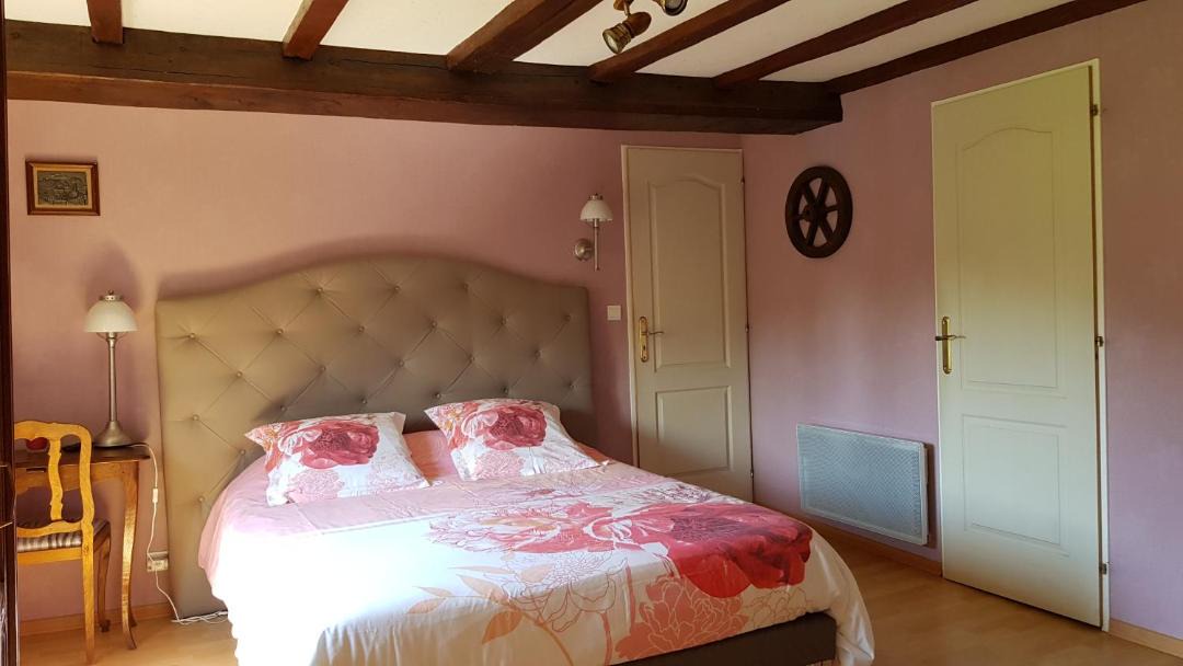 Photo of Bedroom in Valmont