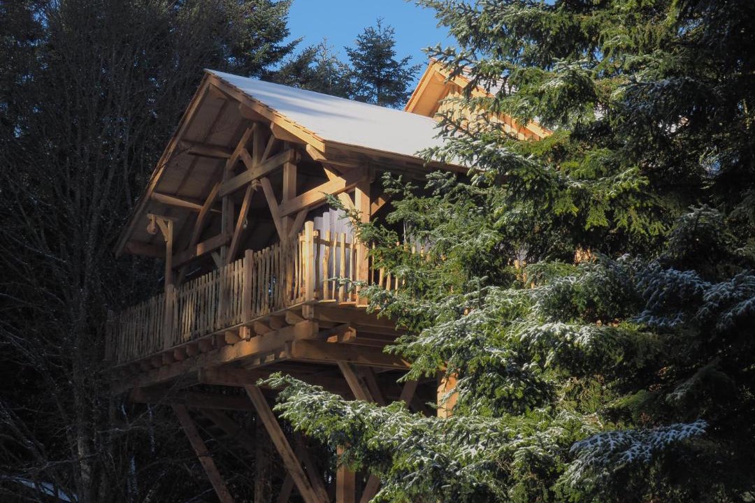 Photo of Others in Larringes