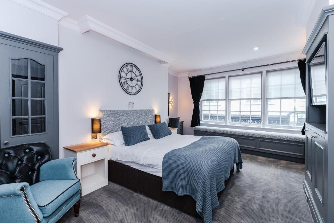 Photo of Others in Buckingham