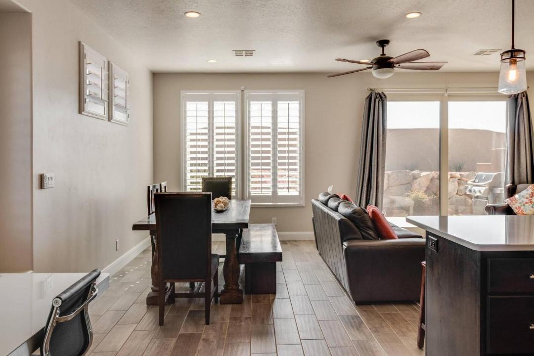 Photo of Livingroom in St. George