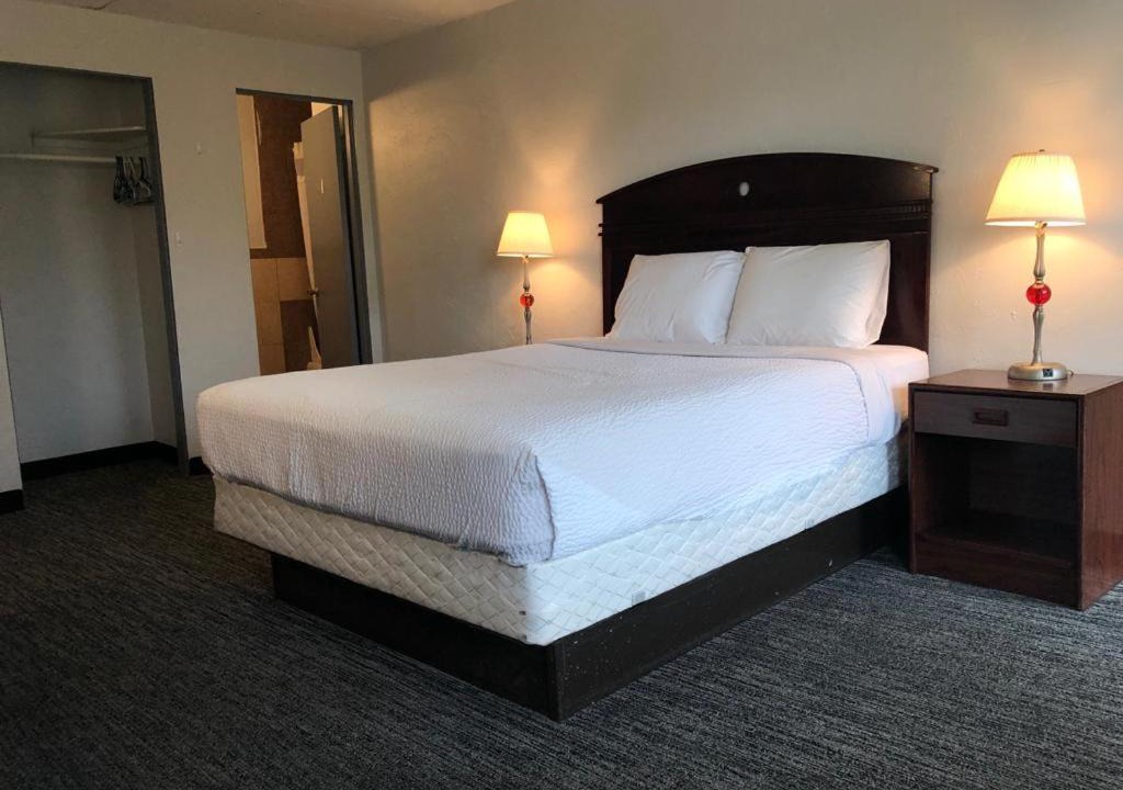 Photo of Others in Overlook