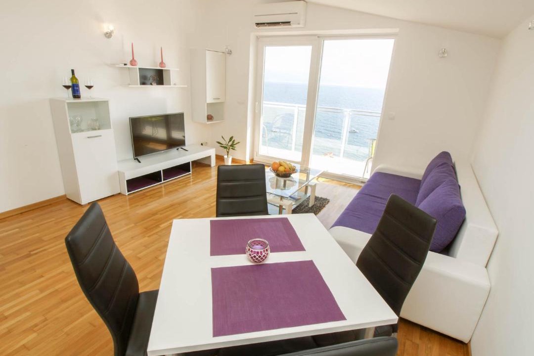 Photo of Livingroom in Brist