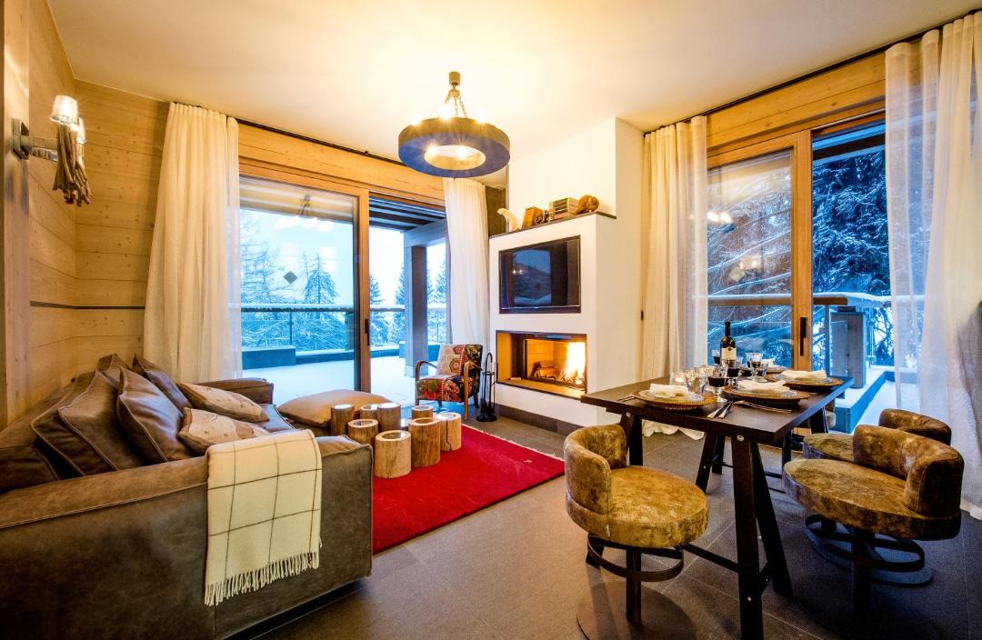 Photo of Livingroom in Lens