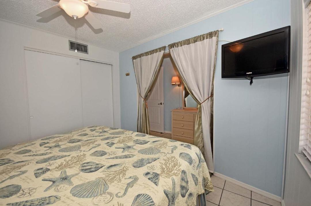 Photo of Bedroom in Englewood
