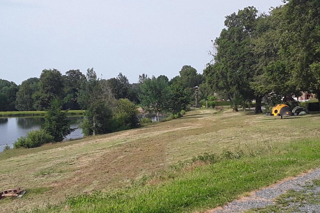 Photo of Others in Bussiere-Poitevine
