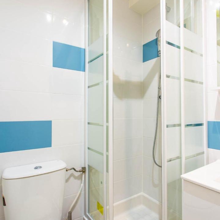 Photo of Bathroom in 17th Arrondissement