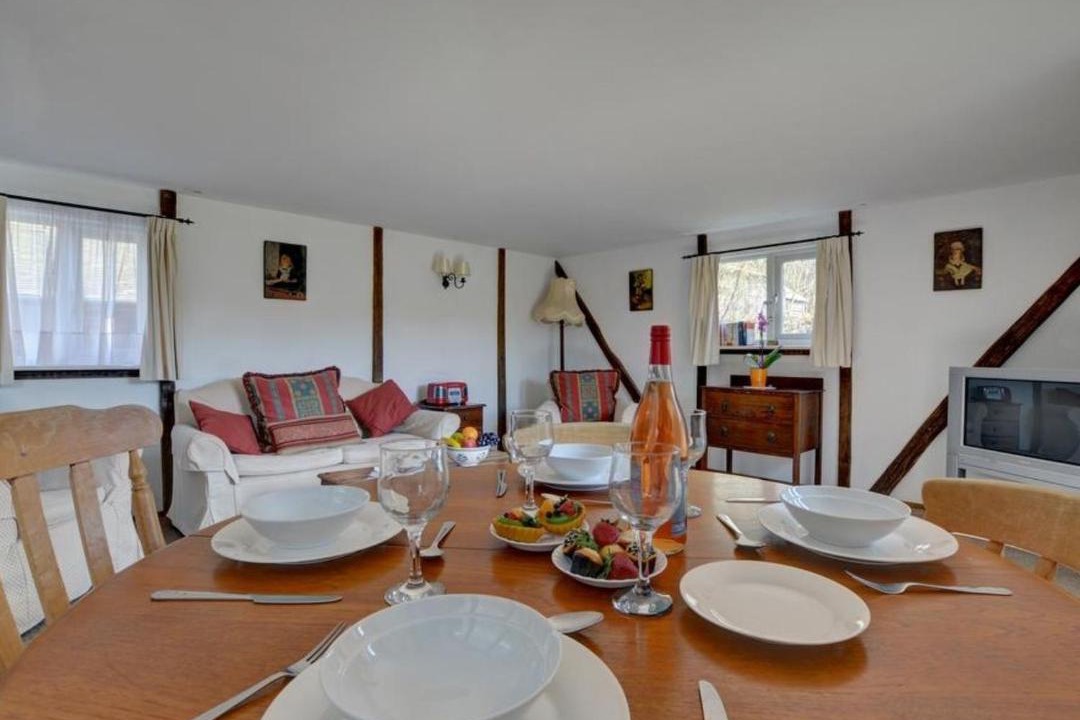 Photo of Livingroom in Abbess Roding