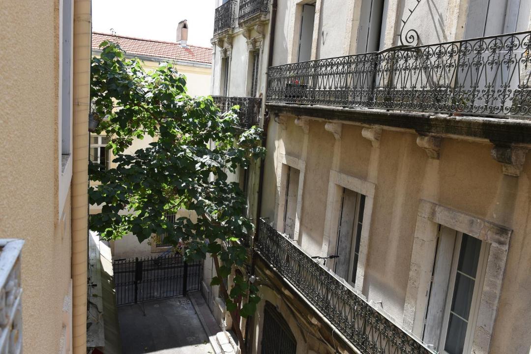 Photo of Others in Comedie