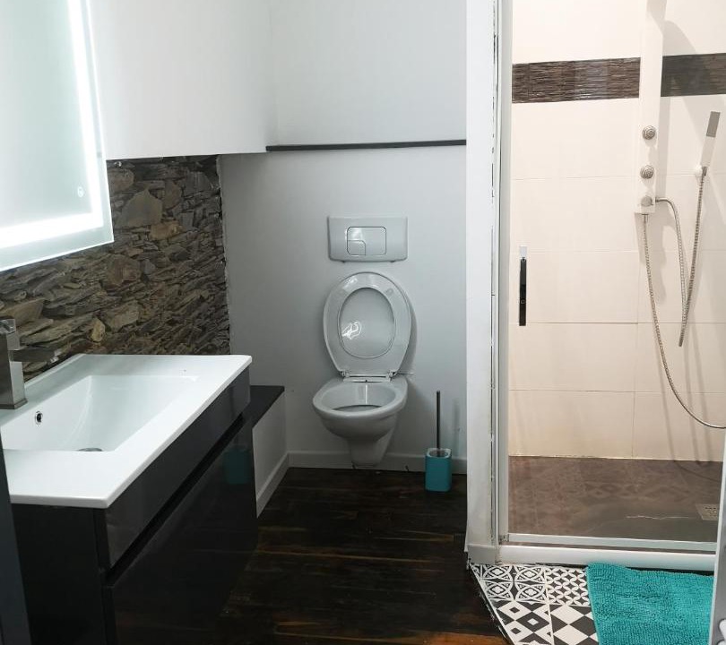 Photo of Bathroom in Ploermel