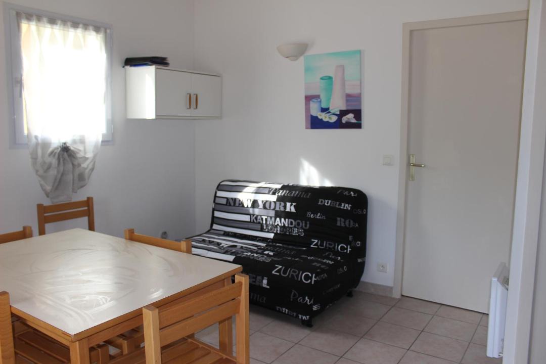 Photo of Others in Valaurie