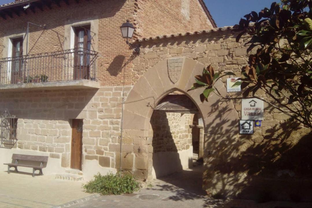 Photo of Buildings in Obanos