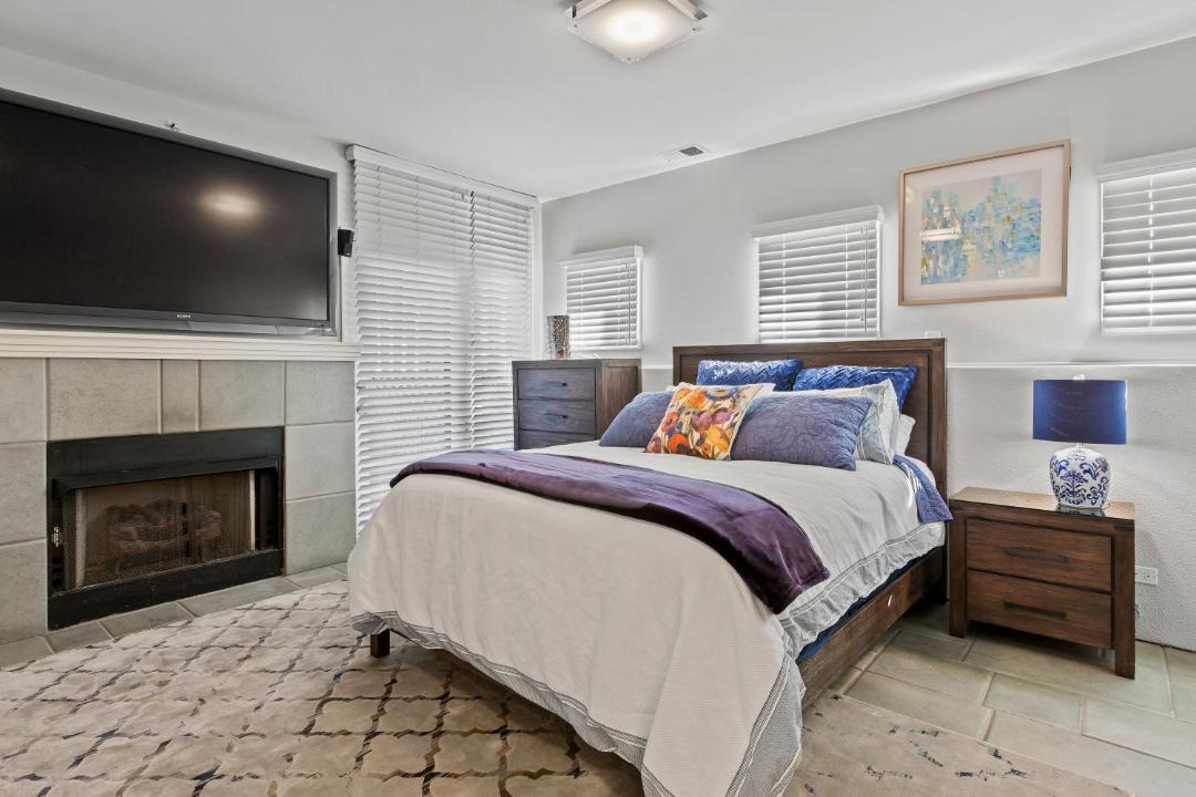 Photo of Bedroom in River West