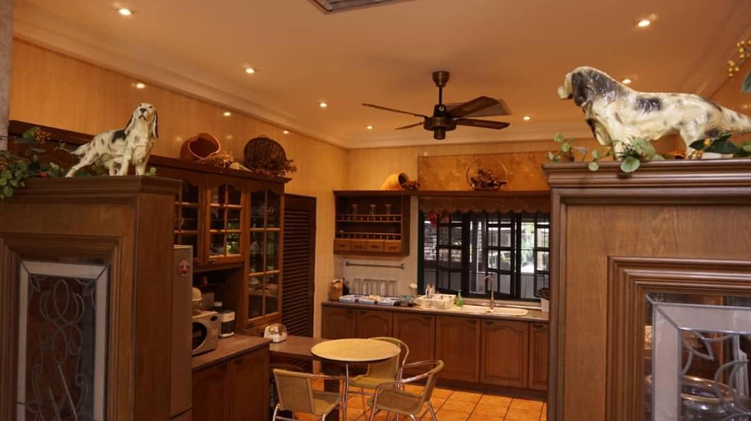 Photo of Others in Simee