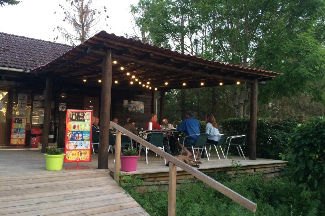 Photo of Others in Chaussin