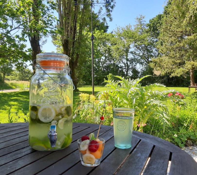 Photo of Others in Chauve