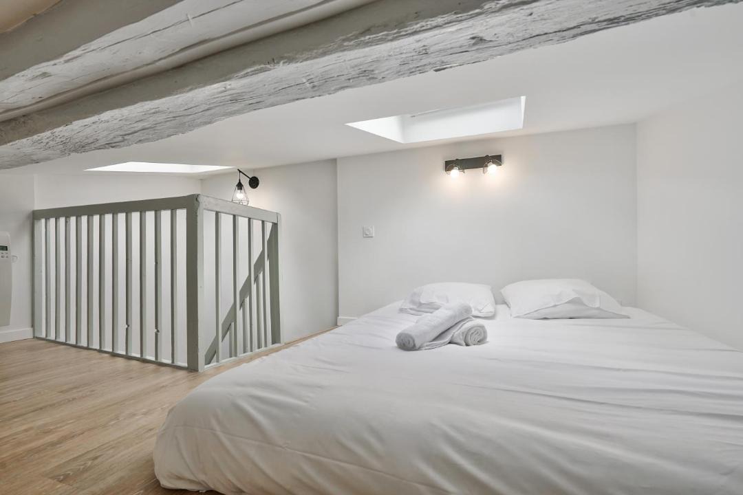 Photo of Bedroom in Libourne