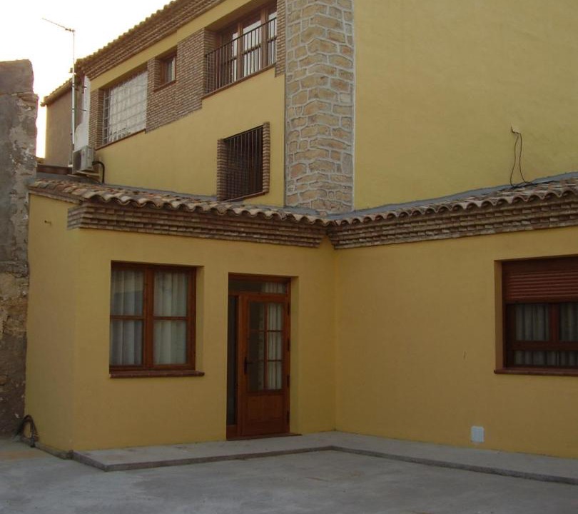 Photo of Others in Alborge