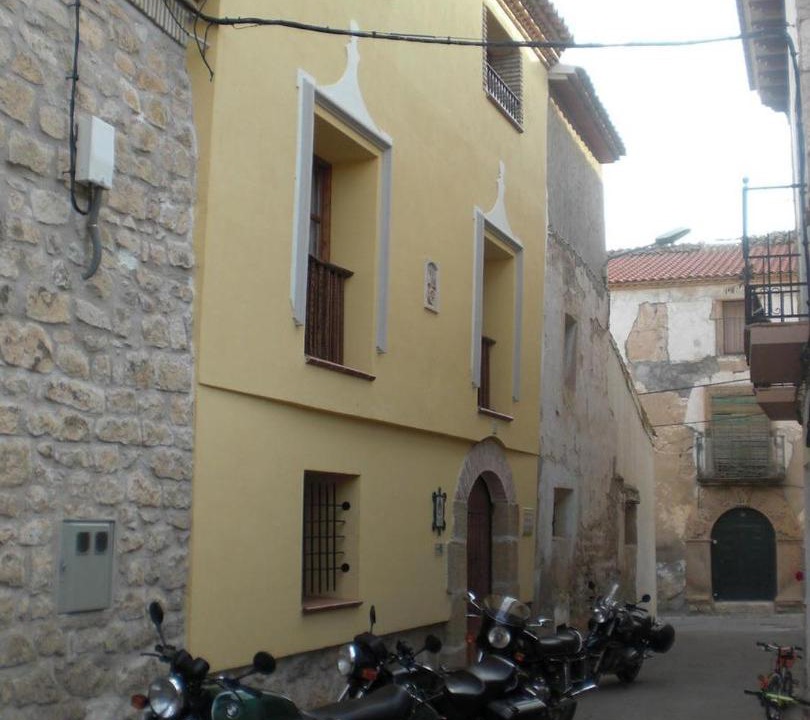 Photo of Buildings in Alborge
