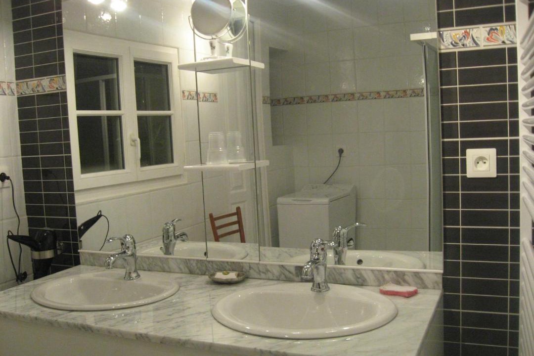 Photo of Bathroom in Soubran