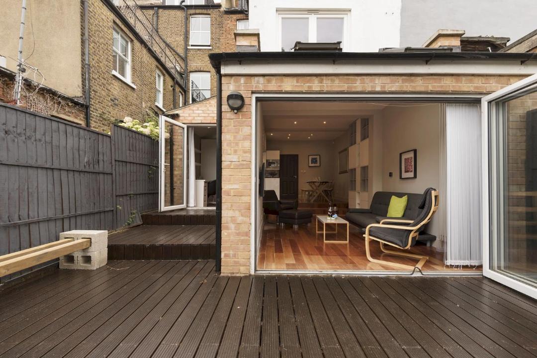 Photo of Others in Kilburn