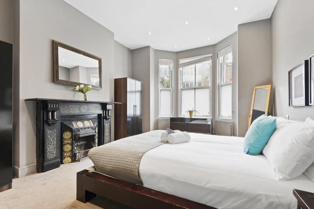 Photo of Bedroom in Kilburn