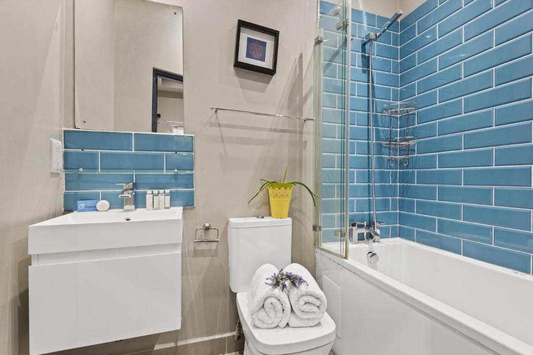 Photo of Bathroom in Kilburn