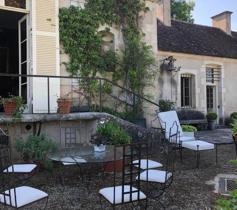 Photo of Buildings in Villemorien