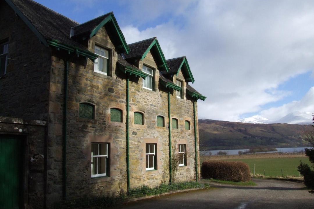 Photo of Buildings in Killin