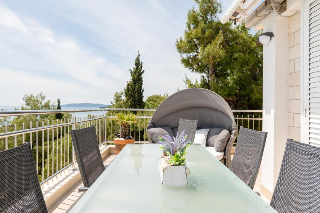 Photo of Patio Balcony in Okrug Gornji