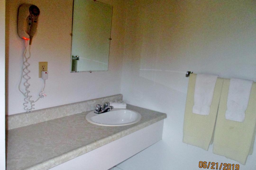 Photo of Bathroom in Onslow