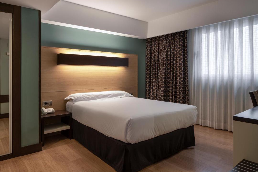 Photo of Bedroom in Logrono City Centre
