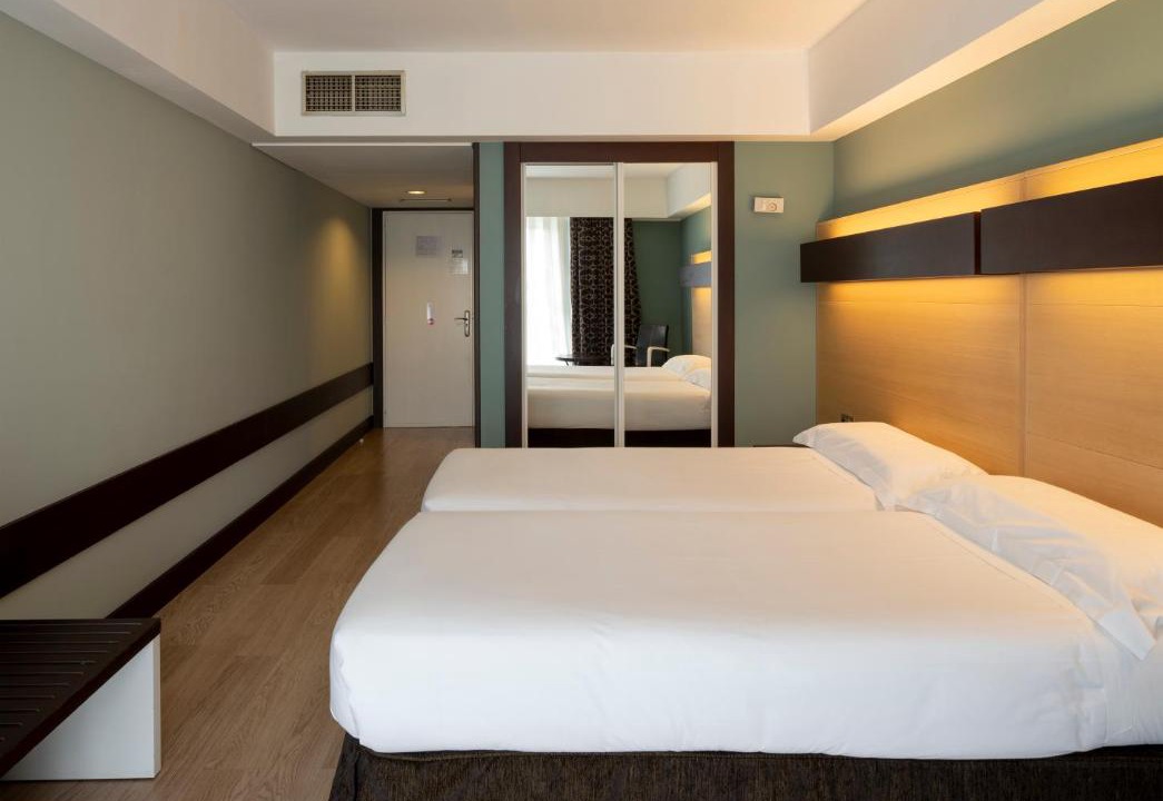 Photo of Bedroom in Logrono City Centre