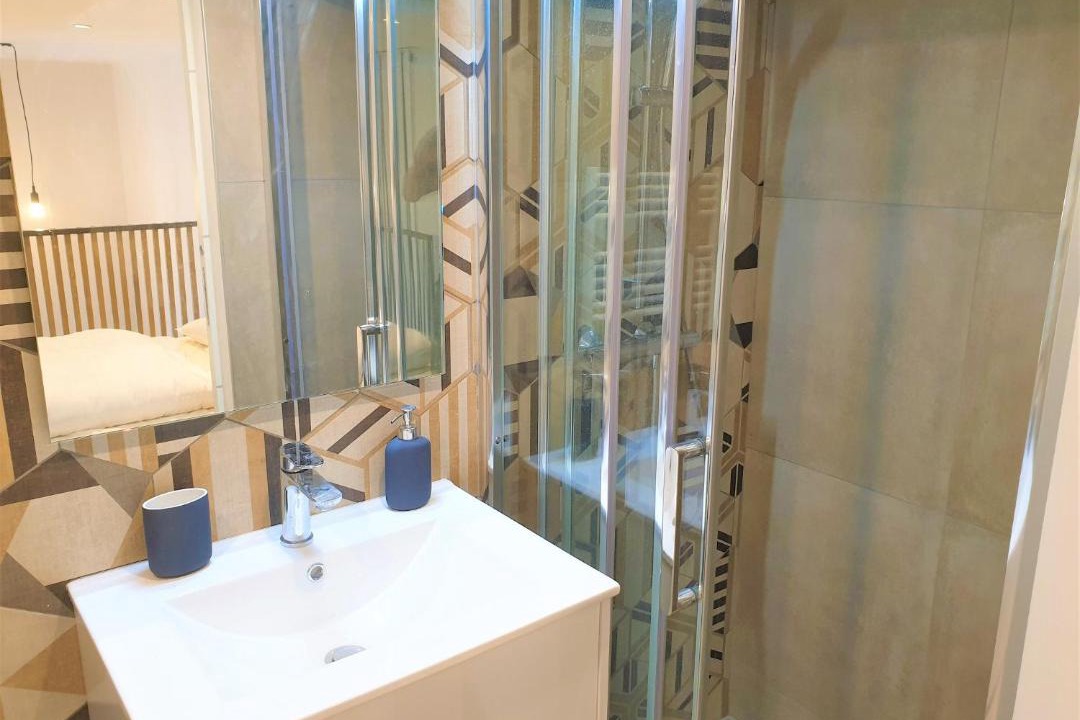 Photo of Bathroom in Gambetta