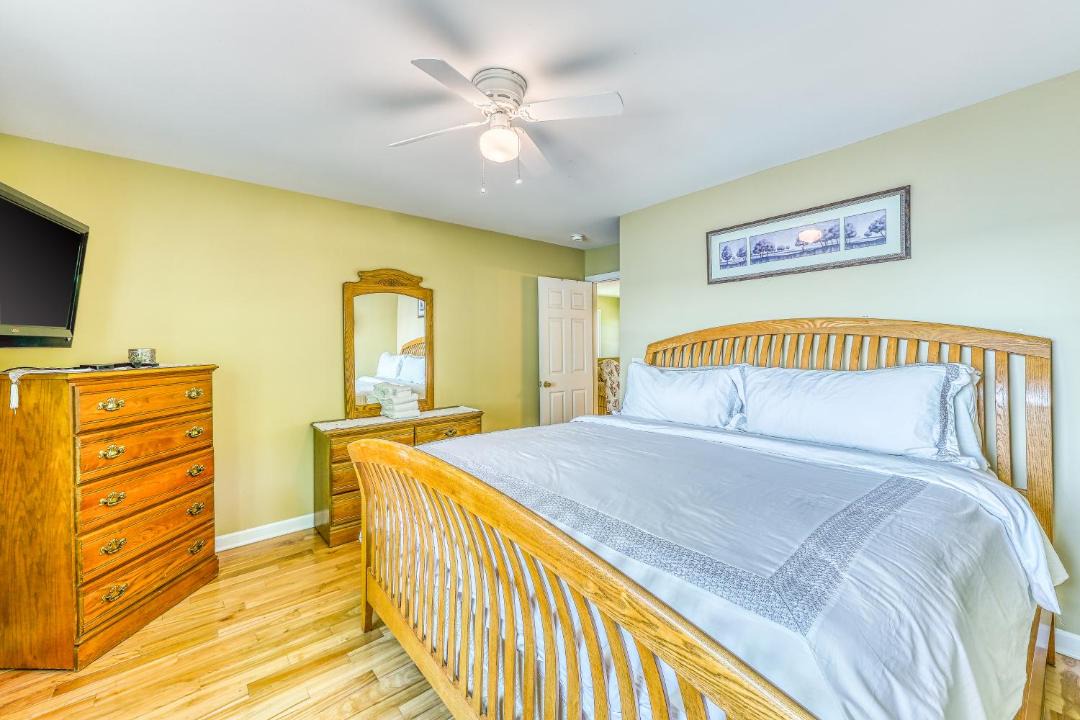 Photo of Bedroom in Alburg